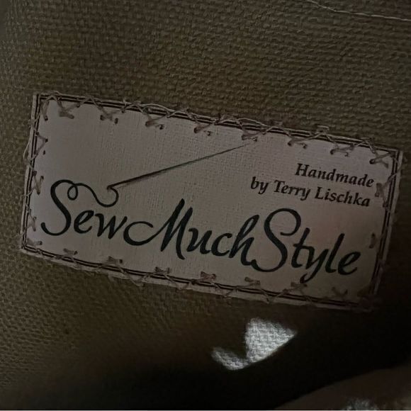 Finnigan Sew Much Style Messenger Crossbody Bag Gray Blue Brown‎ One Size - Picture 9 of 11